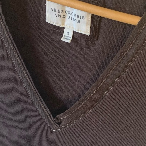 Abercrombie & Fitch Tee - Picture 3 of 3